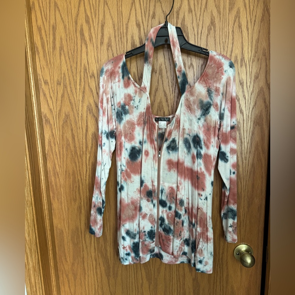 VENUS Pink and Blue Tie Front Pleated Blouse